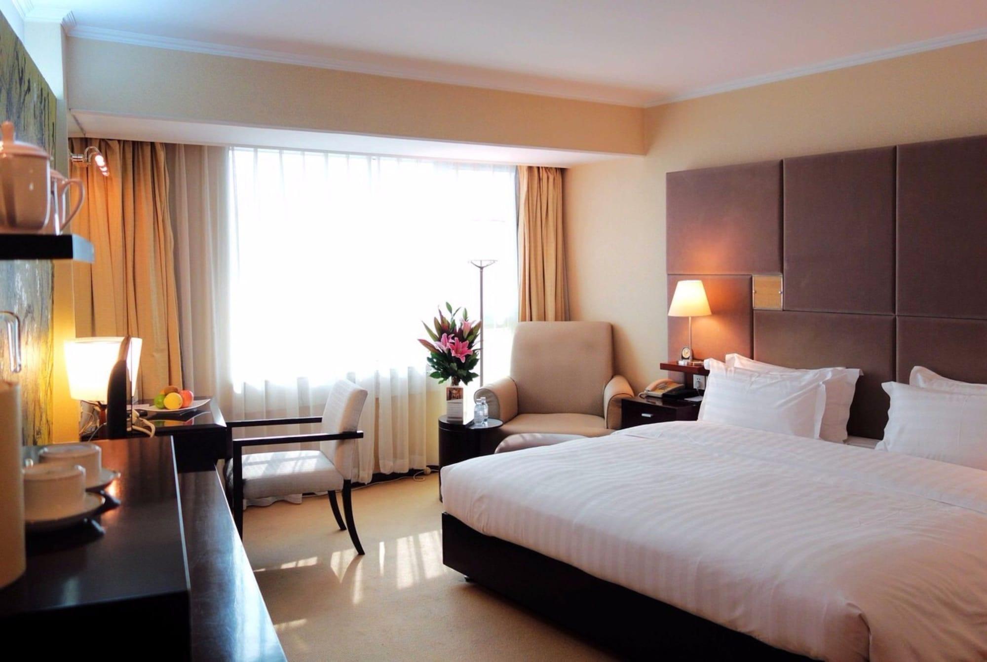 Asia Hotel Beijing 5*
